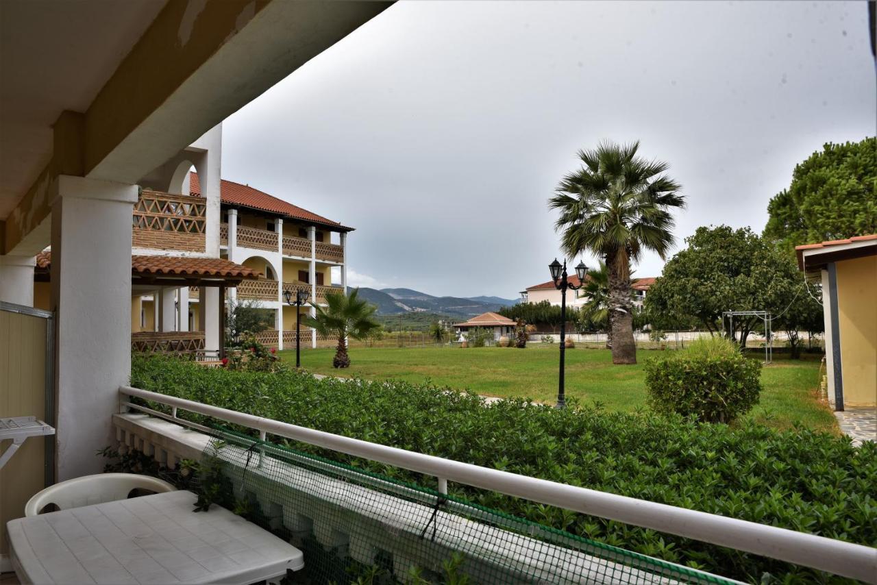 Elpida Hotel Alykanas  Buitenkant foto