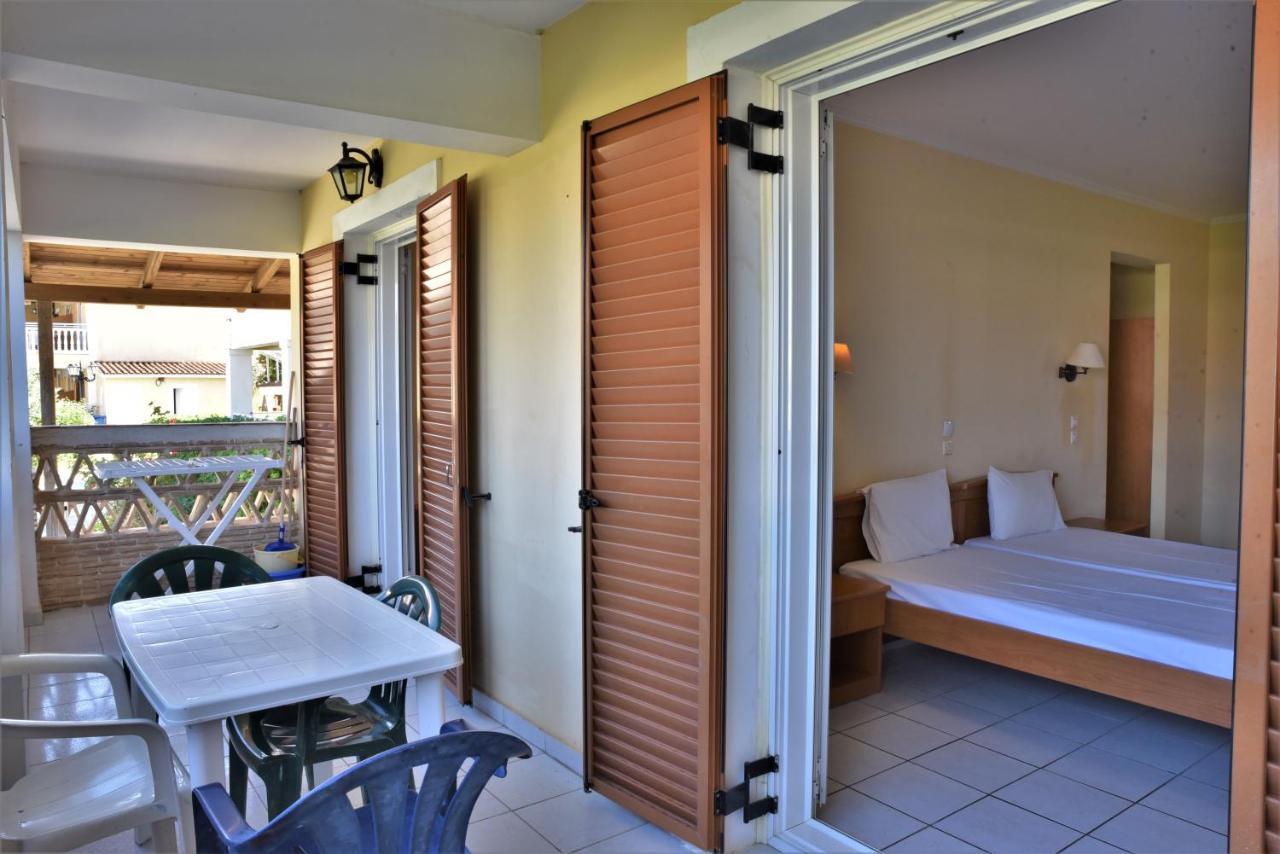 Elpida Hotel Alykanas  Buitenkant foto