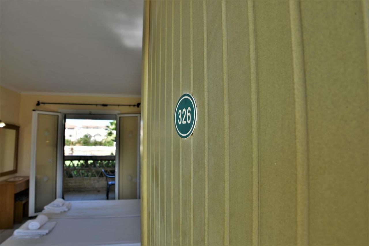 Elpida Hotel Alykanas  Buitenkant foto