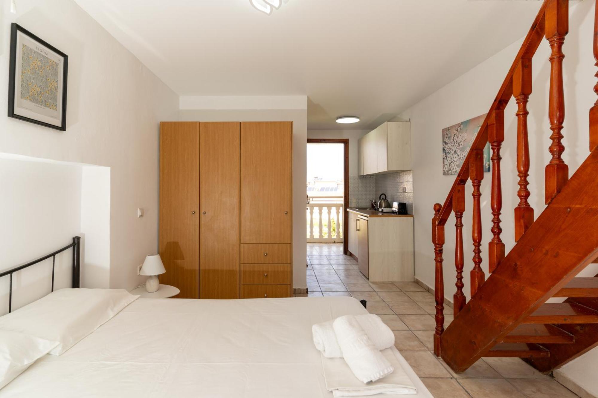 Elpida Hotel Alykanas  Buitenkant foto