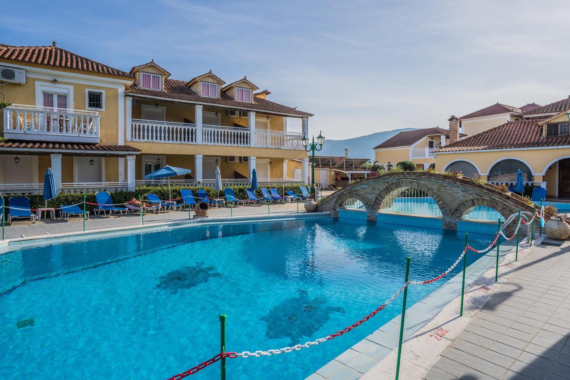 Elpida Hotel Alykanas  Buitenkant foto