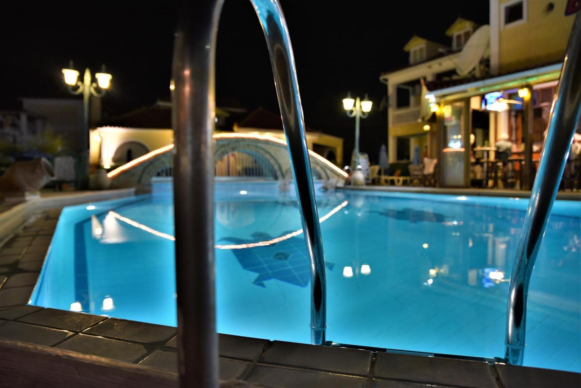 Elpida Hotel Alykanas  Buitenkant foto