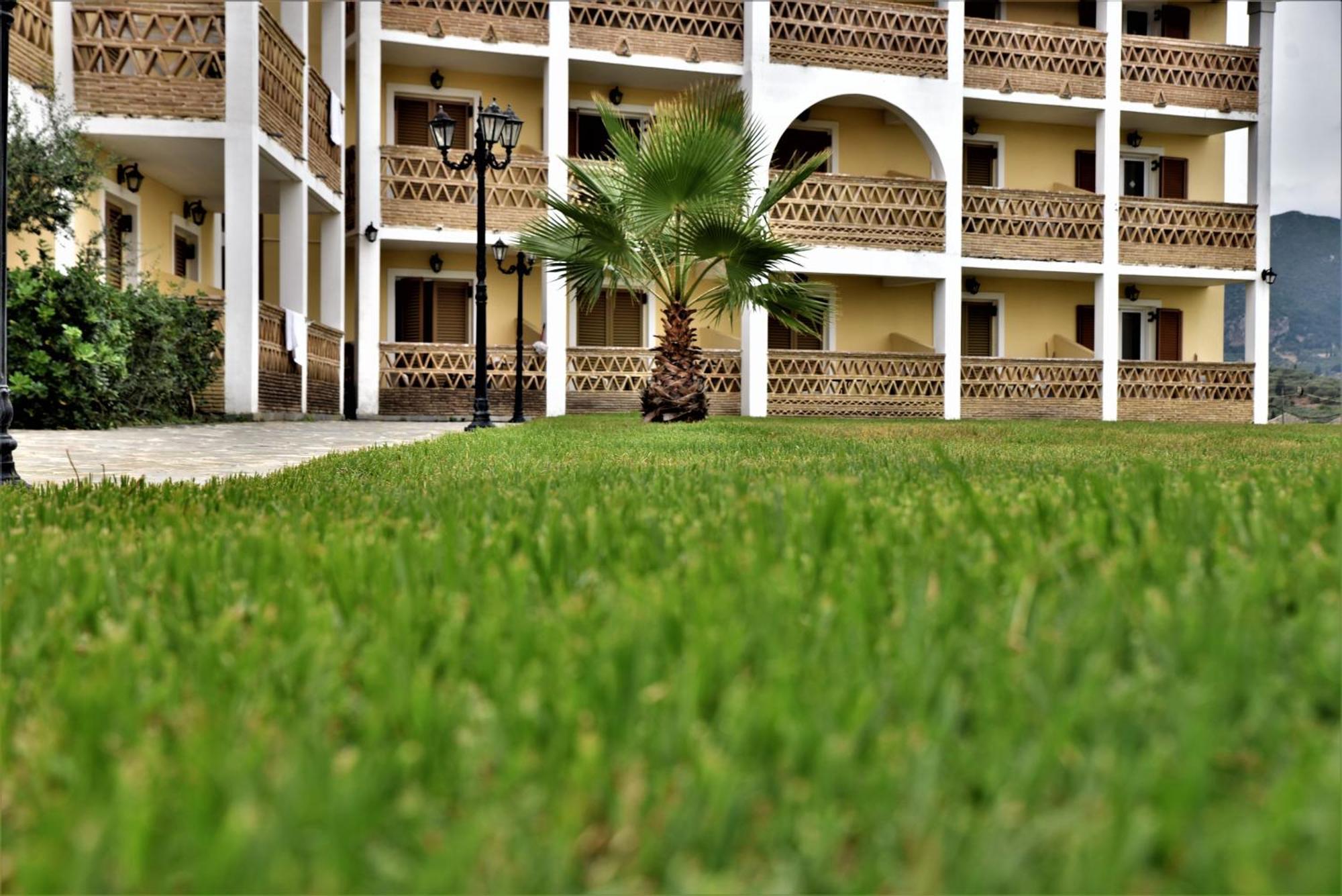Elpida Hotel Alykanas  Buitenkant foto