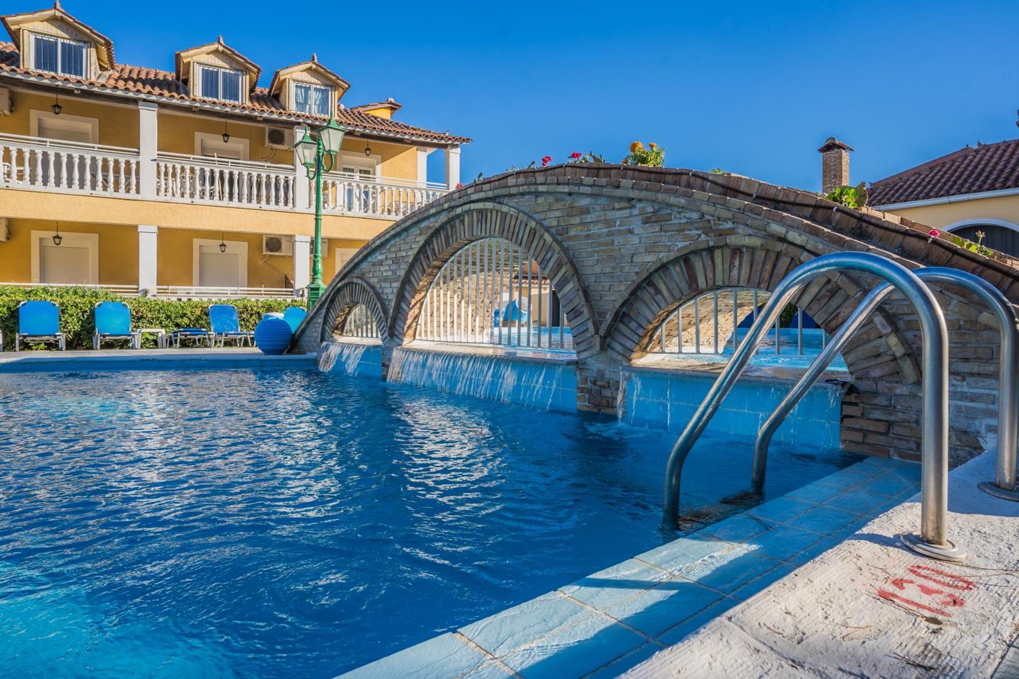 Elpida Hotel Alykanas  Buitenkant foto